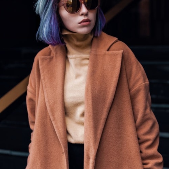 Meet your Posher, Megan - Picture 2 of 8